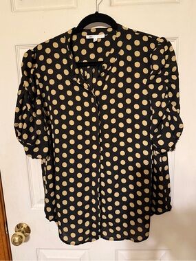 DR2 Black & Beige Polka Dot Puff-Sleeve Blouse - Button Front